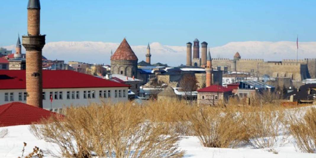 Tarihe ışık tutan köy kar manzarasıyla büyülüyor! Atatürk’ün soyunun buradan geldiğine inanılıyor: Setlerin vazgeçilmezi oluyor 3